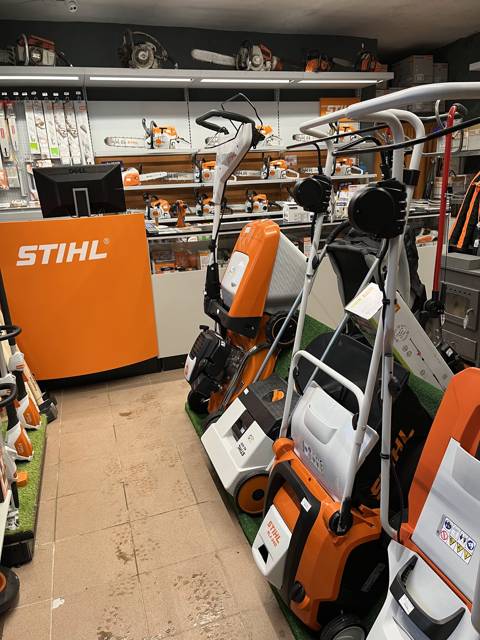 Kosačky STIHL v predajni